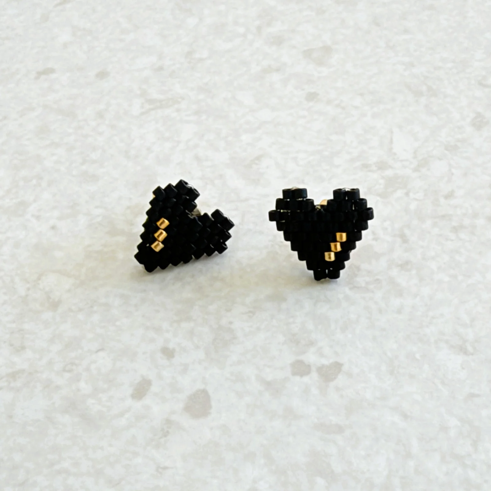 Aretes Topos Miyuki XXS
