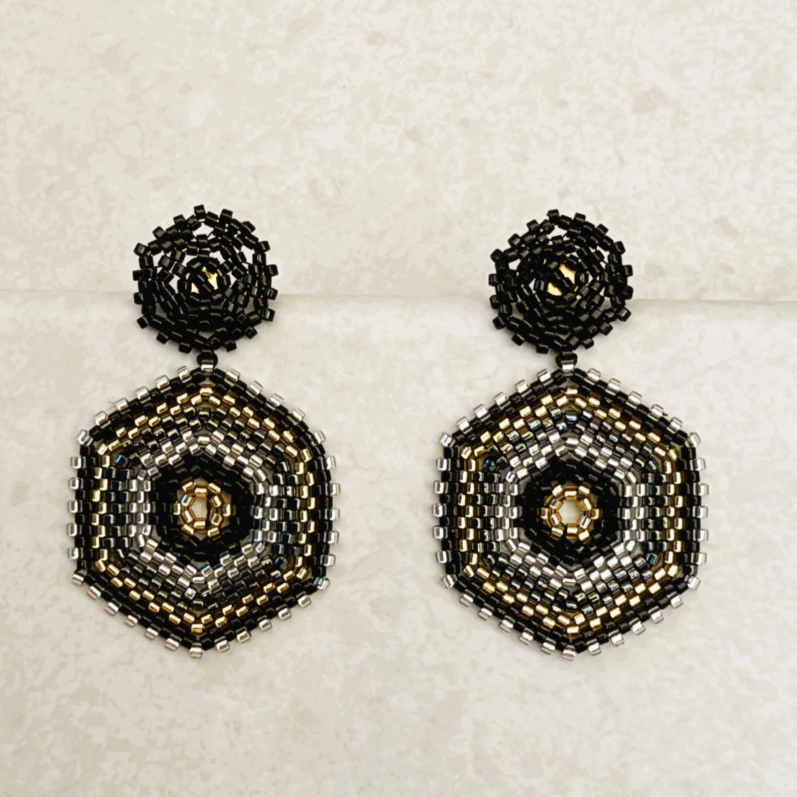 Aretes Miyuki L
