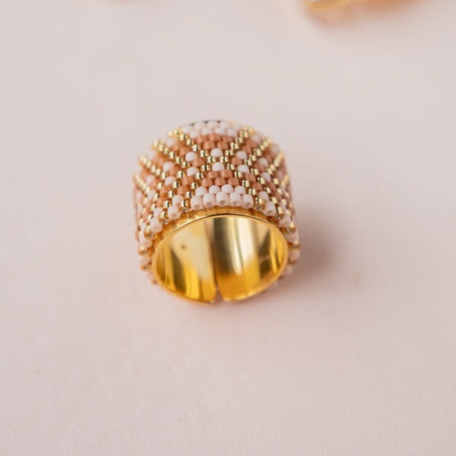Anillo Miyuki